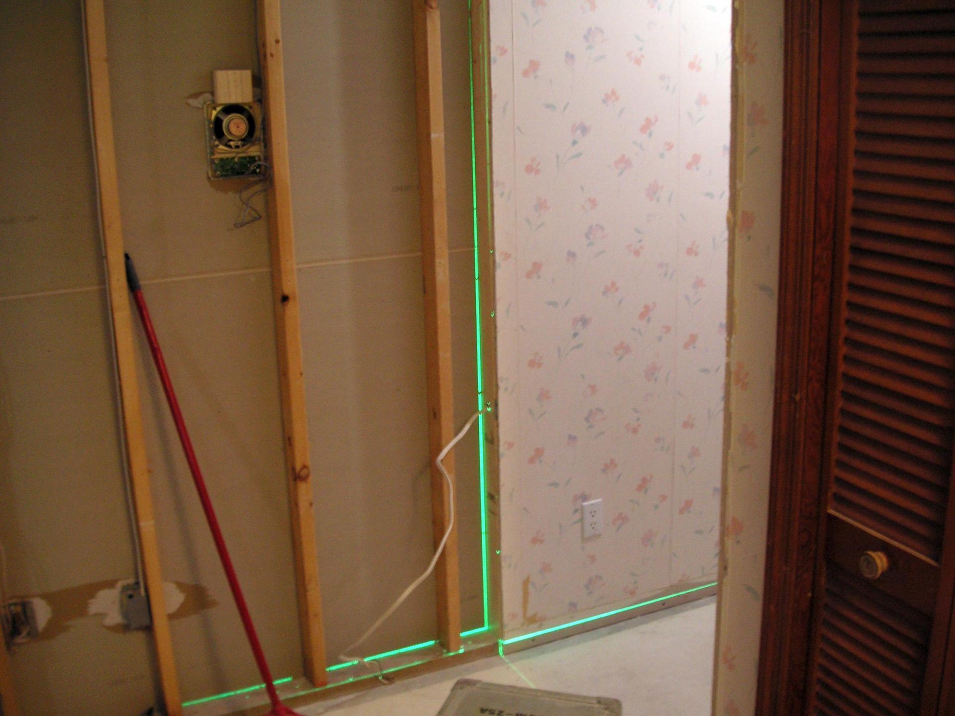 2022-05-06_Bathroom-doors_18